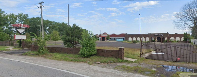 Ginos Surf (Luna Kai Tiki Bar) - From Web Listing (newer photo)